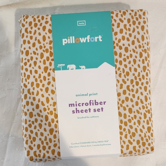 Pillowfort Bedding Pillowfort Twin Animal Microfiber Sheet Set
